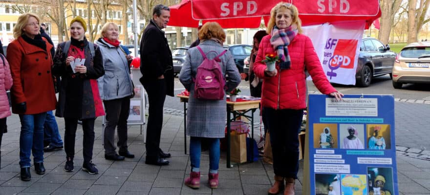SPD Jülich mit Wahlkämper*innen in der Stadt